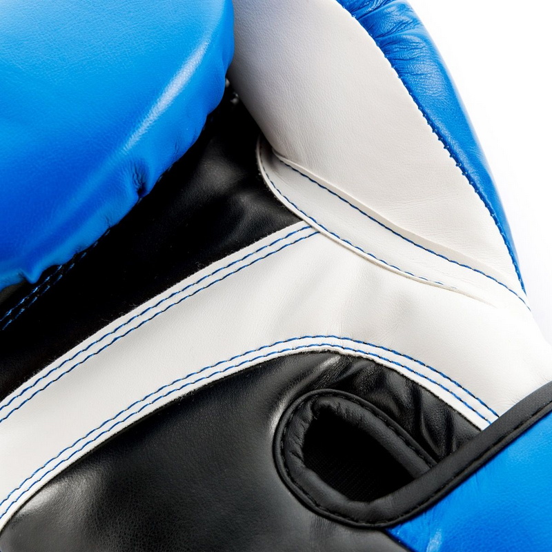 Боксерские перчатки UFC тренировочные для спаринга 8 унций UHK-75113 800_800