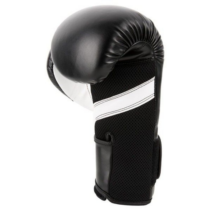 Боксерские перчатки UFC тренировочные для спаринга 18 унций UHK-75108 700_700