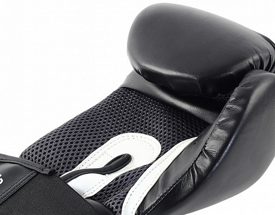 Боксерские перчатки Jabb JE-4082/Eu 42 черный 6oz 895_700